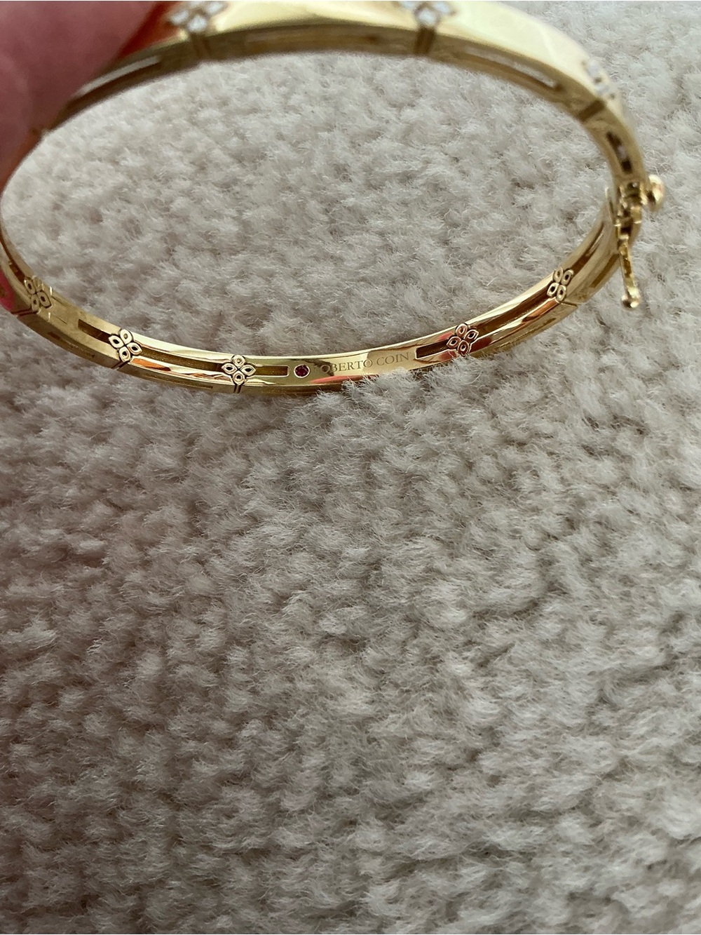 STUNNING ROBERTO COIN 18K GOLD LOVE IN VERONA DIAMOND FLORAL BANGLE BRACELET - Picture 13 of 16